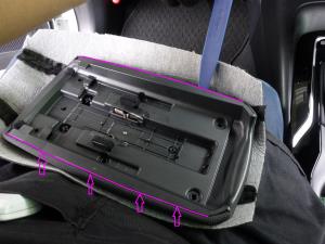 シートカバーの取り付け方法、番号:69、車名:カローラ スポーツ、i2281_13.jpg、 