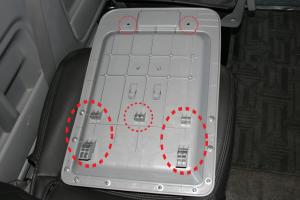シートカバーの取り付け方法、番号:25、車名:ハイエース  コミューター、i2564_4.jpg、 