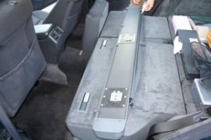 シートカバーの取り付け方法、番号:8、車名:ベンツ E クラス、i5228_20.jpg、 