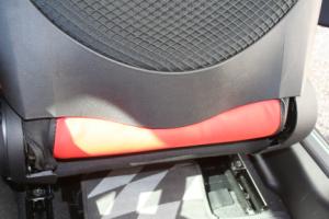 シートカバーの取り付け方法、番号:11、車名:ミニ 3ドア、i5300_8.jpg、 