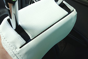 シートカバーの取り付け方法、番号:60、車名:全車、head_60_1.jpg、 
