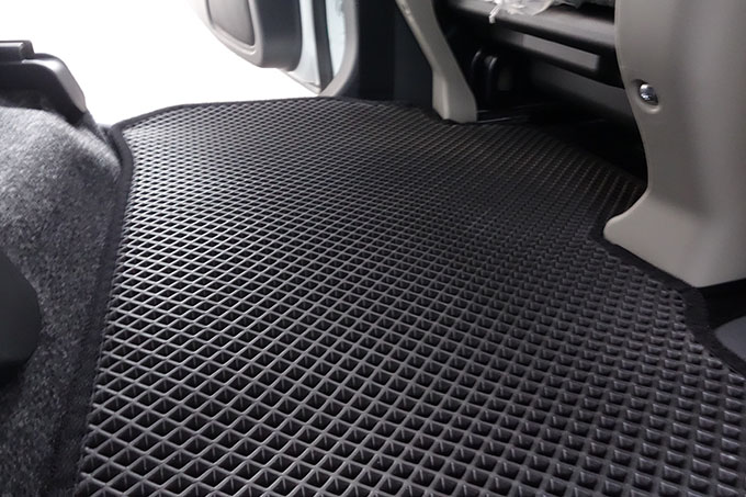フロアマットの取付実例、番号:12、車名:ワゴンR、モデル:ダブルマット、色相:ダークグレー、10013_9.jpg、 