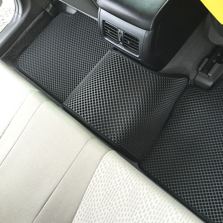 フロアマットの取付実例、番号:97、車名:マーク Ｘ、モデル:ダブルマット、色相:ダークグレー、10034_4.jpg、 