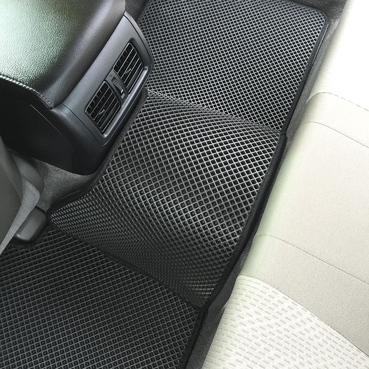 フロアマットの取付実例、番号:97、車名:マーク Ｘ、モデル:ダブルマット、色相:ダークグレー、10034_5.jpg、 
