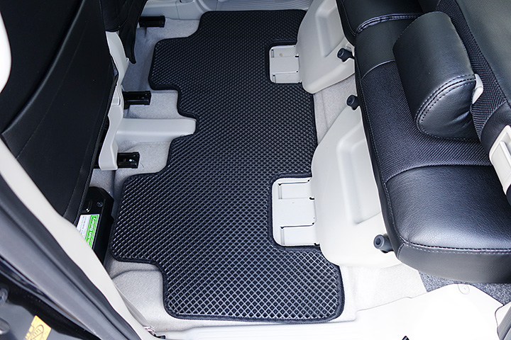フロアマットの取付実例、番号:88、車名:スペーシア、モデル:ダブルマット、色相:ダークグレー、10207_5.jpg、 