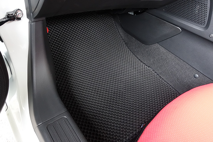 フロアマットの取付実例、番号:87、車名:S660、モデル:ダブルマット、色相:ダークグレー、10209_3.jpg、 