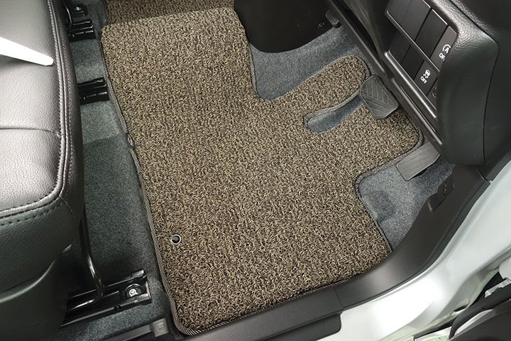 フロアマットの取付実例、番号:122、車名:ワゴンR、モデル:コイルマット、色相:ベージュ、10259_1.jpg、 