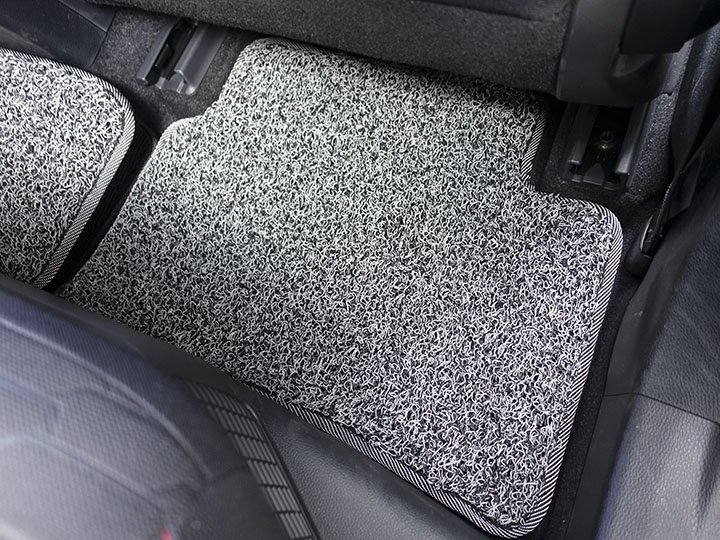 フロアマットの取付実例、番号:132、車名:カローラ スポーツ、モデル:コイルマット、色相:グレー、10275_5.jpg、 