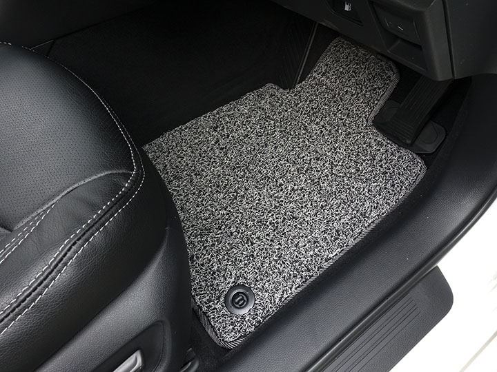 フロアマットの取付実例、番号:138、車名:クラウン、モデル:コイルマット、色相:グレー、10279_1.jpg、 