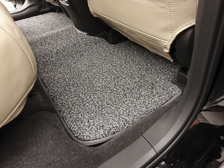 フロアマットの取付実例、番号:135、車名:CR-V、モデル:コイルマット、色相:グレー、10286_9.jpg、 