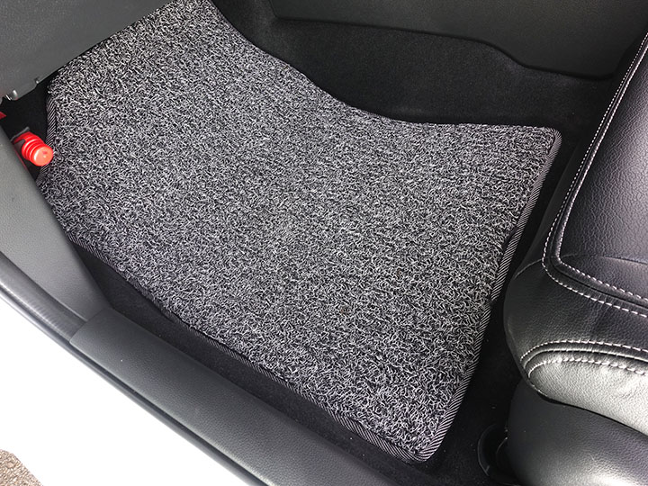 フロアマットの取付実例、番号:140、車名:インサイト、モデル:コイルマット、色相:グレー、10292_03.jpg、 
