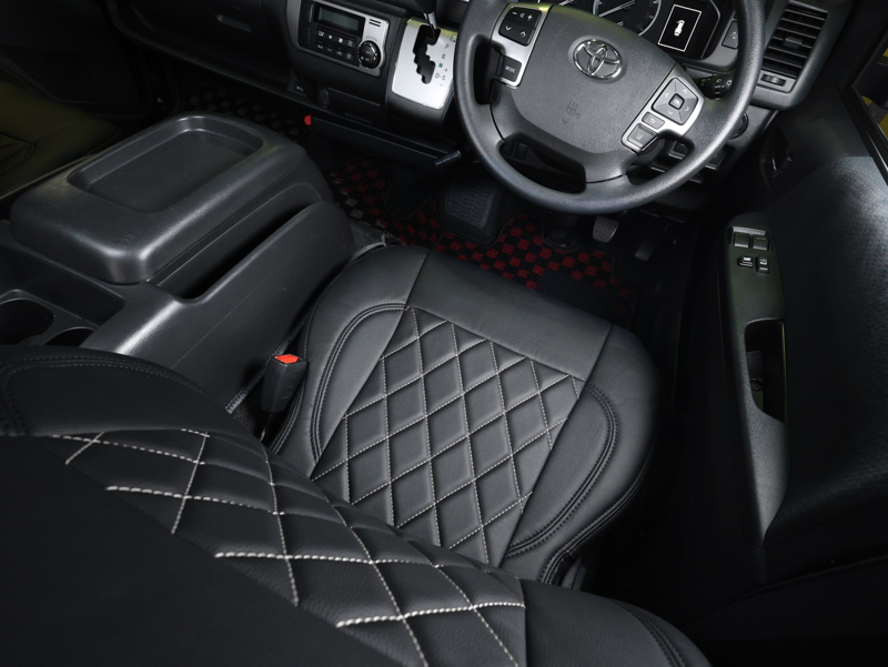 キルティング(Quilting) シートカバー(Seatcover)  優れた耐摩耗性の生地