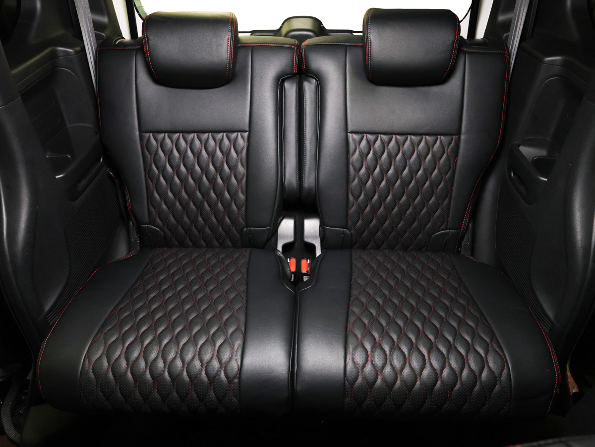 DELICA D:5のシートカバー 19 /images/prod/head/200_221/200_221_19.jpg