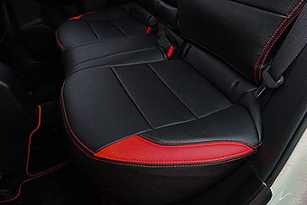 シートカバー スバル XV 専用 /images/prodetail/XV_340_05.jpg