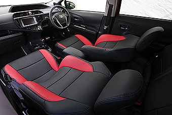 シートカバー  アクア Gs 専用 /images/prodetail/aquaGs_340_01.jpg