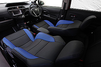 シートカバー  アクア Gs 専用 /images/prodetail/aquaGs_340_04.jpg